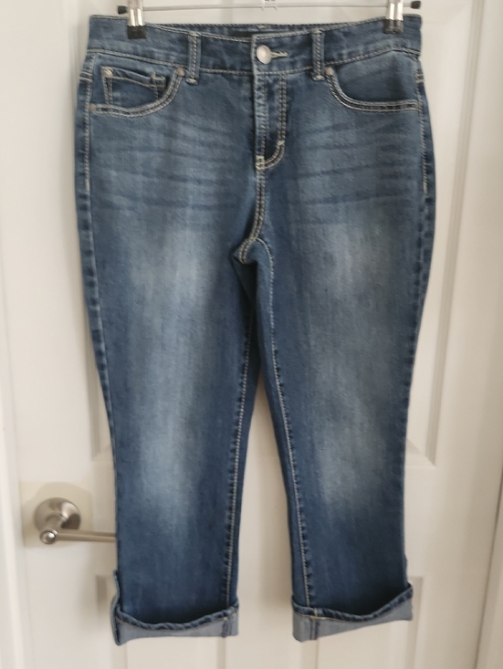 Nine West Denim - Nine West Medium Wash Cropped Straight Jeans